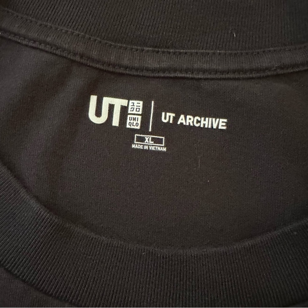 RARE Uniqlo x Bleach UT Archive Anime Ichigo Manga Graphic T-Shirt XL black tee - Picture 5 of 7